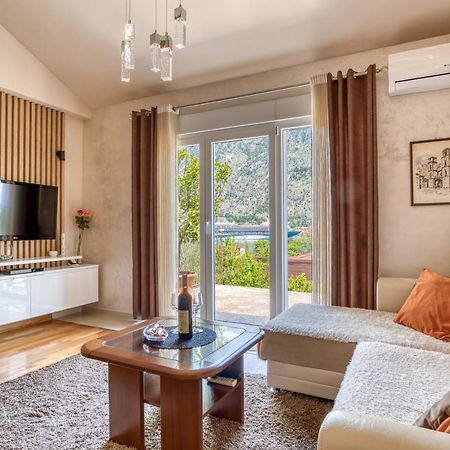Milas Apartment Kotor Luaran gambar