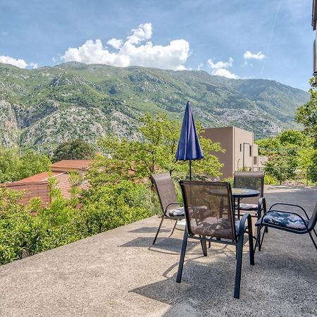 Milas Apartment Kotor Luaran gambar