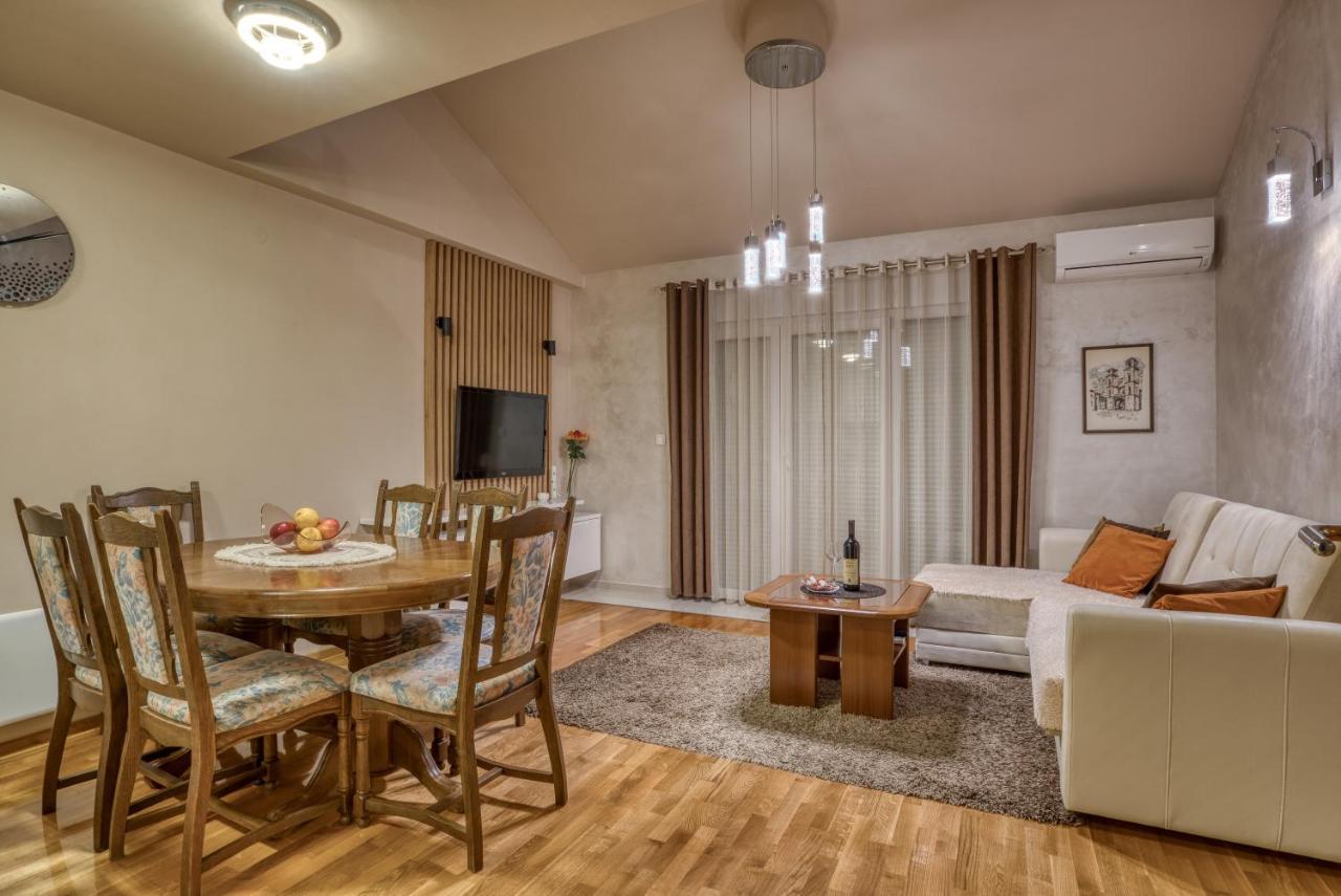 Milas Apartment Kotor Luaran gambar