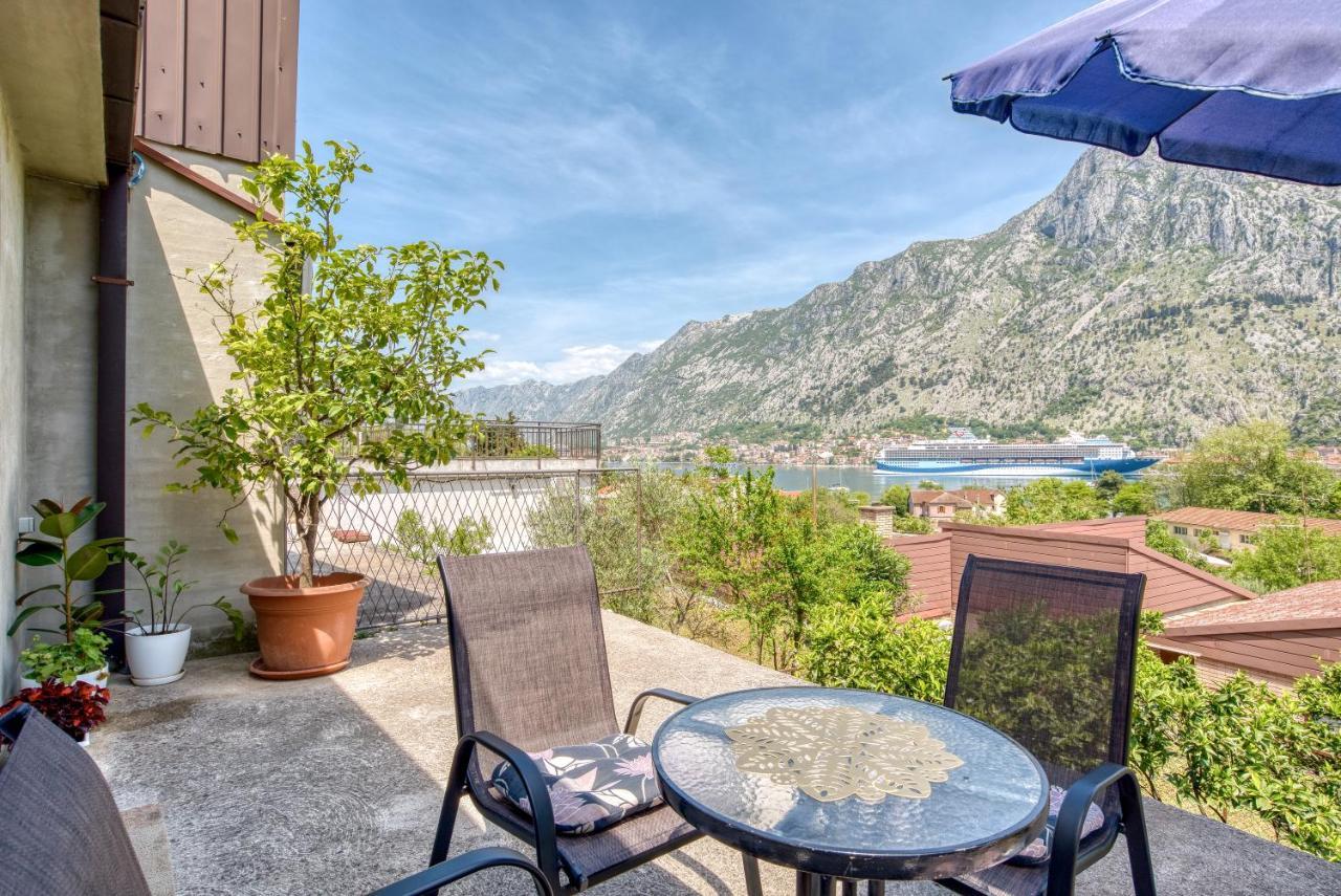 Milas Apartment Kotor Luaran gambar